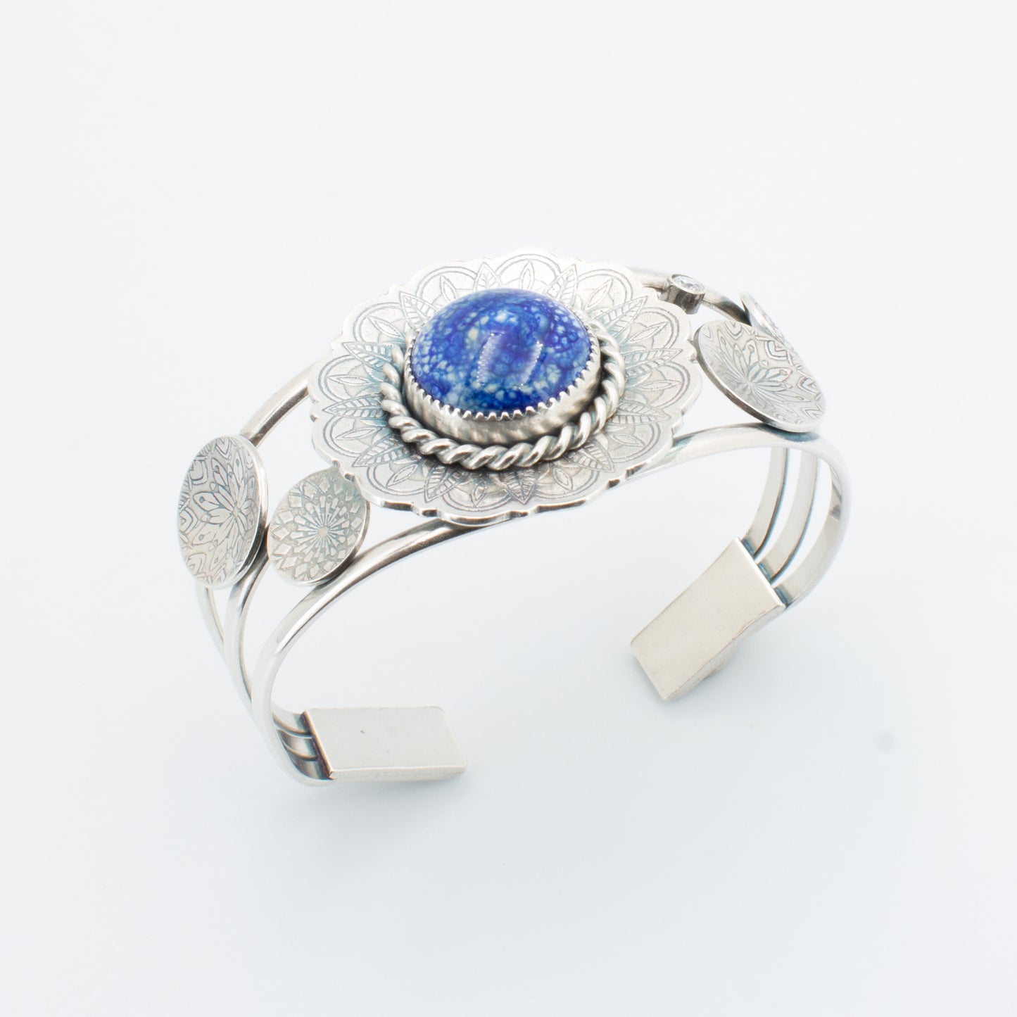 Dutch Blue Elegant Bracelet