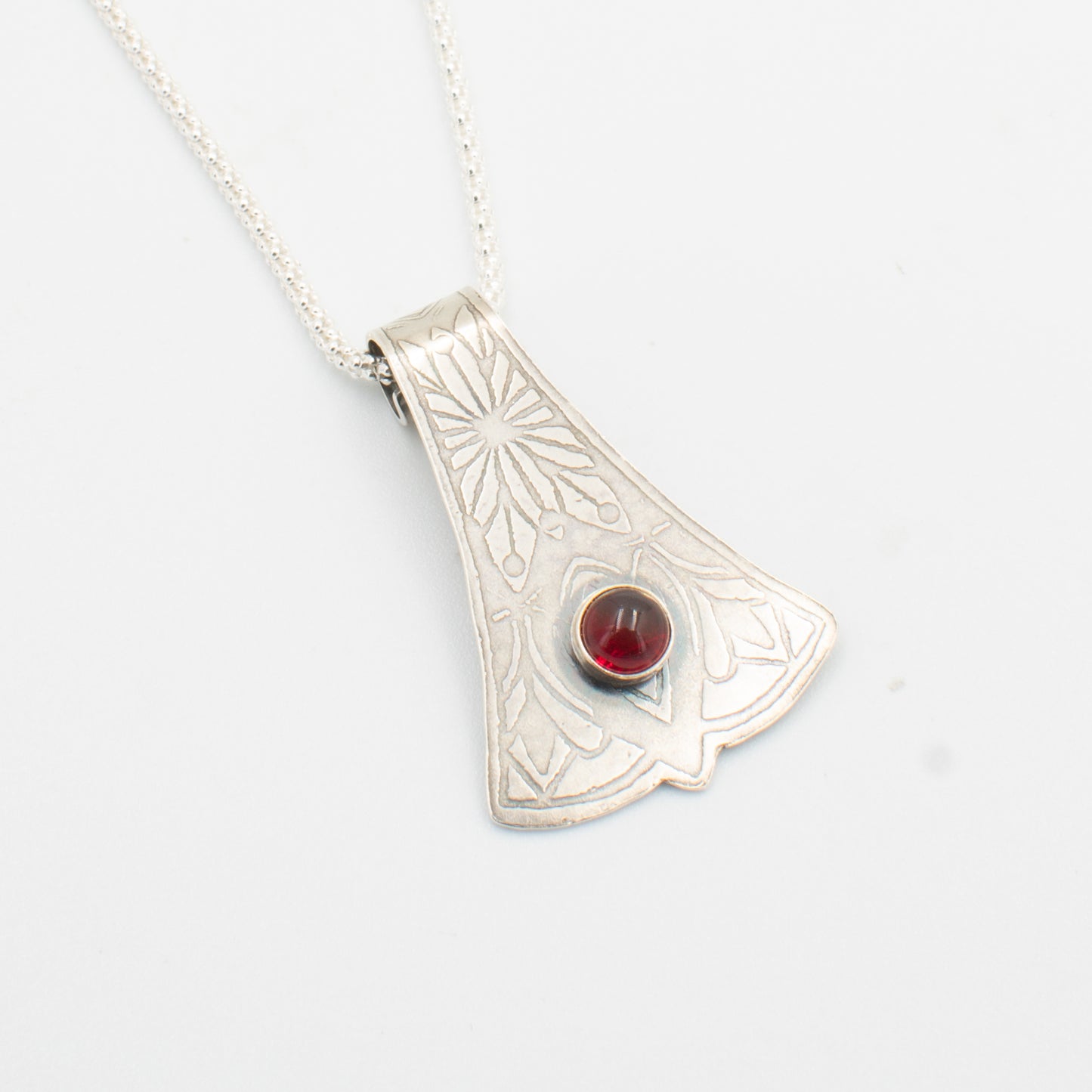 Sangria Lace Necklace