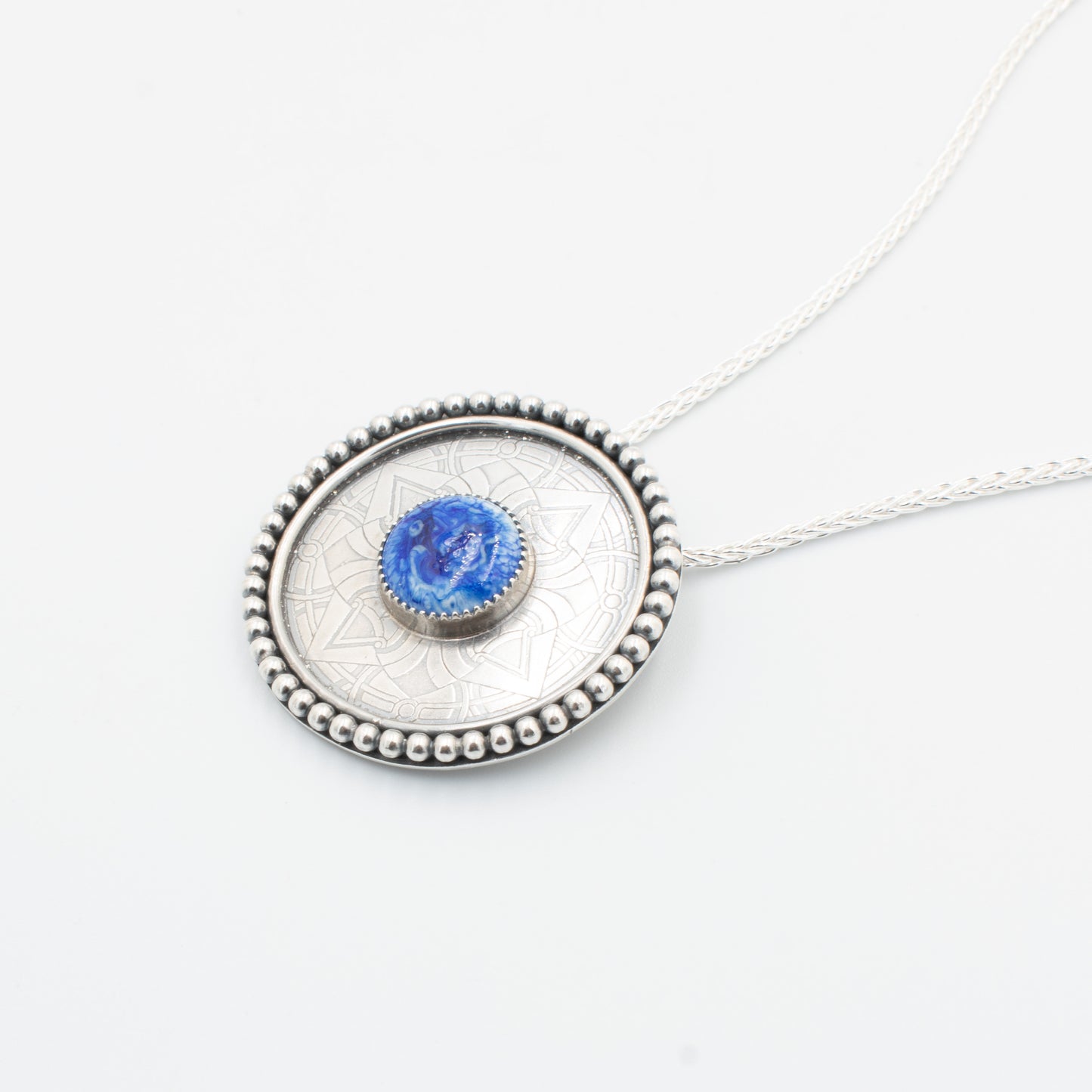 Dutch Blue Round Necklace