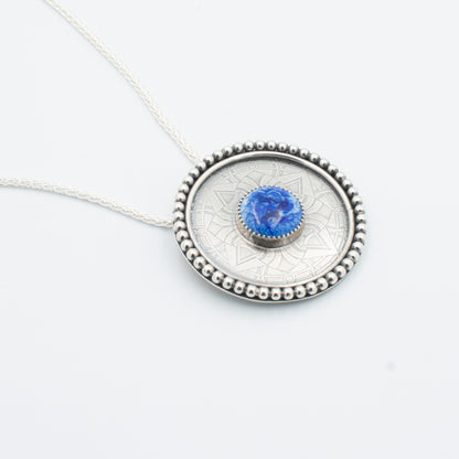 Dutch Blue Round Necklace