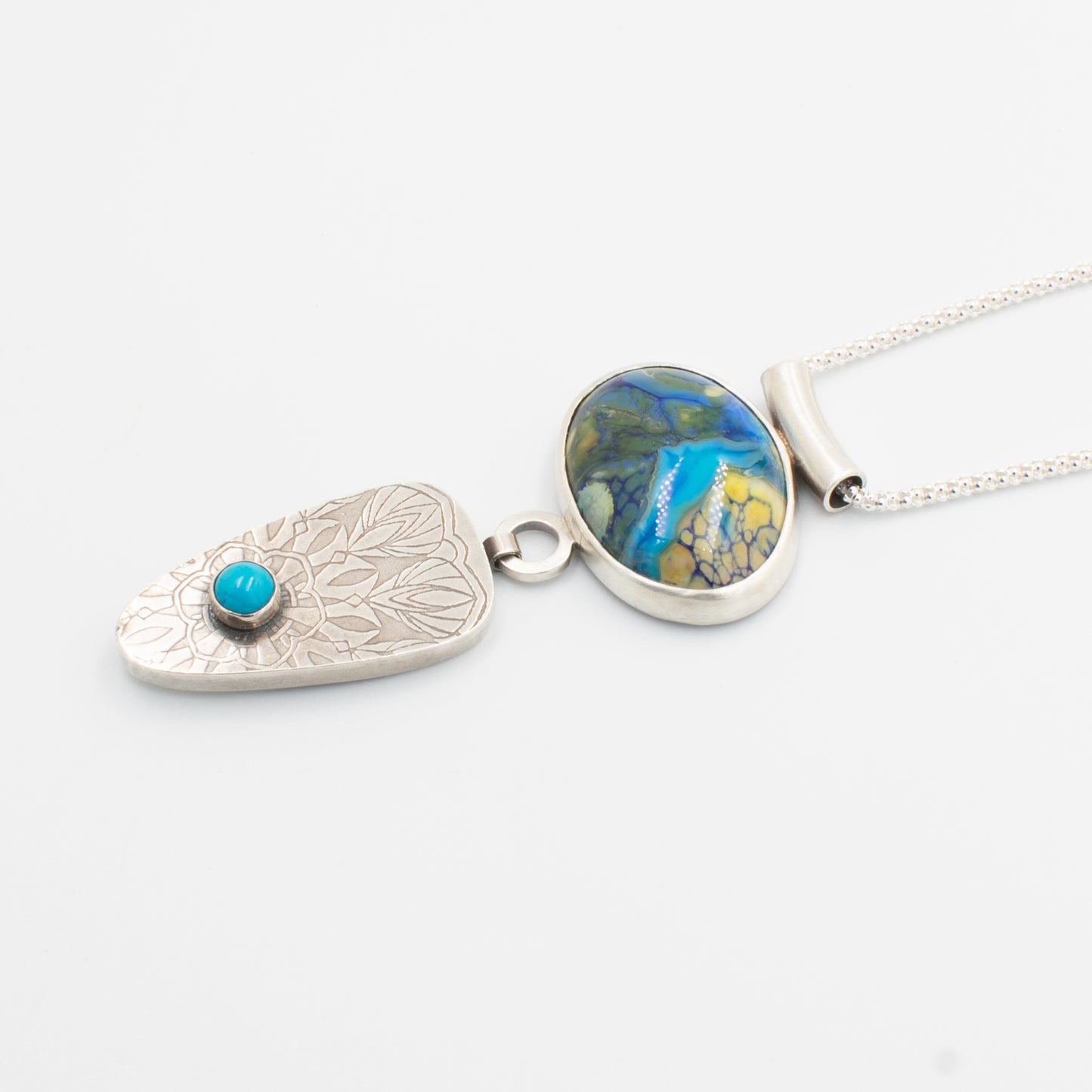 Sky Blue and Shard Oval Necklace